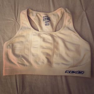 Reebok Sports Bra Size M Cream Color